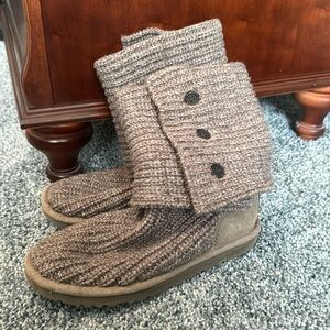 Women’s Grey Sweater Ugg Boots